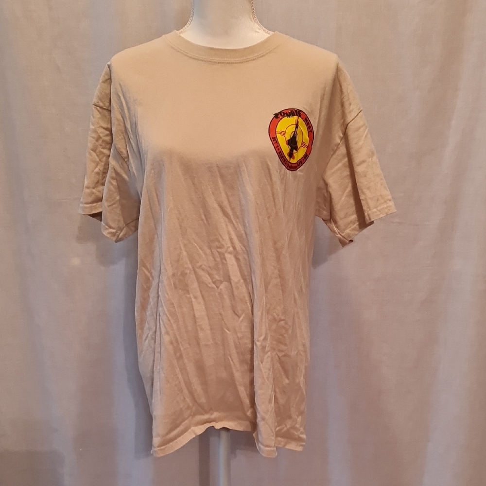 5/$15 Holloman AFB Vipers Beige Graphic T-Shirt, EUC, Sz L, Unisex, Zombie